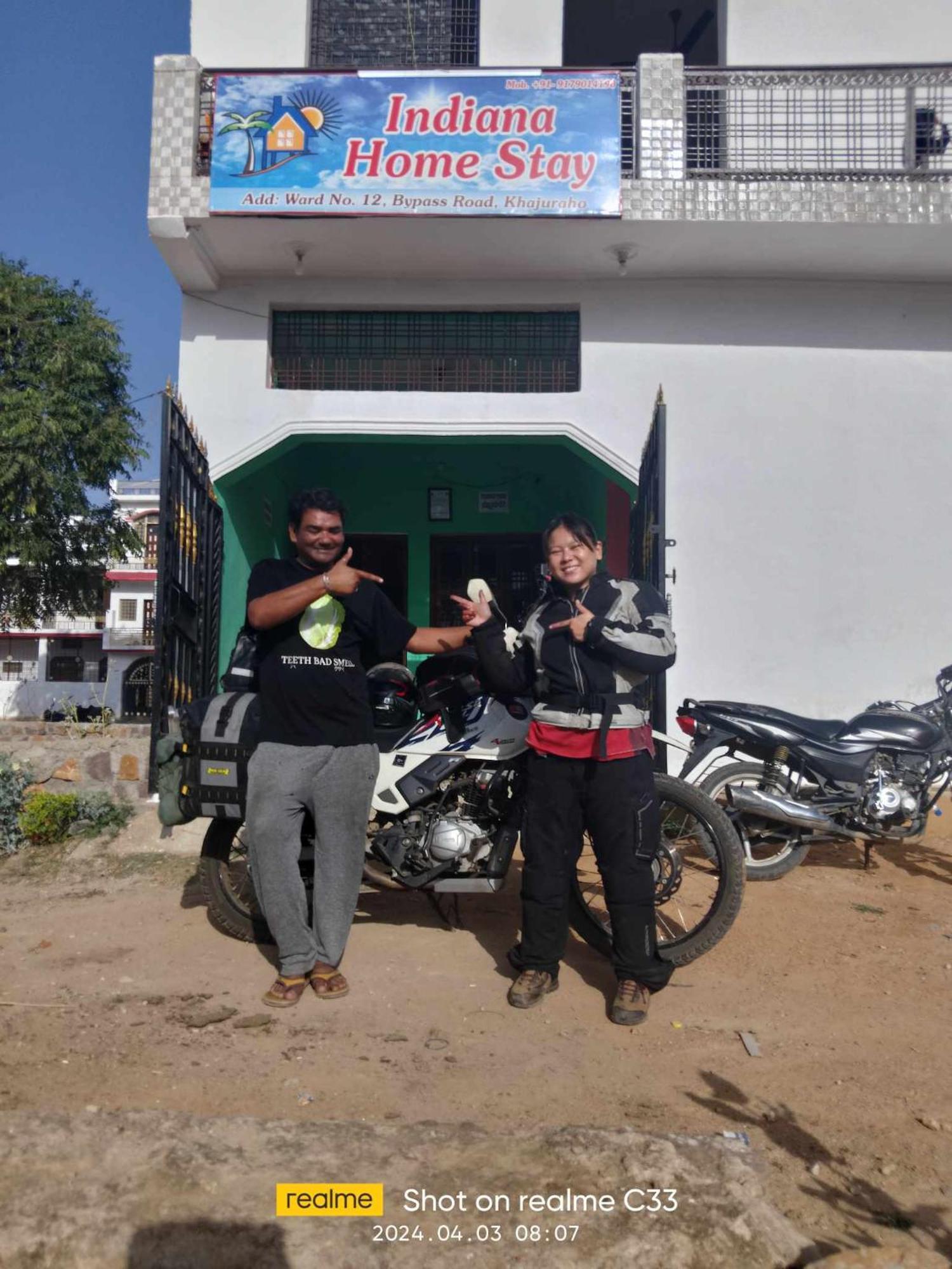 Indiana Home Stay Khajurāho Exteriör bild
